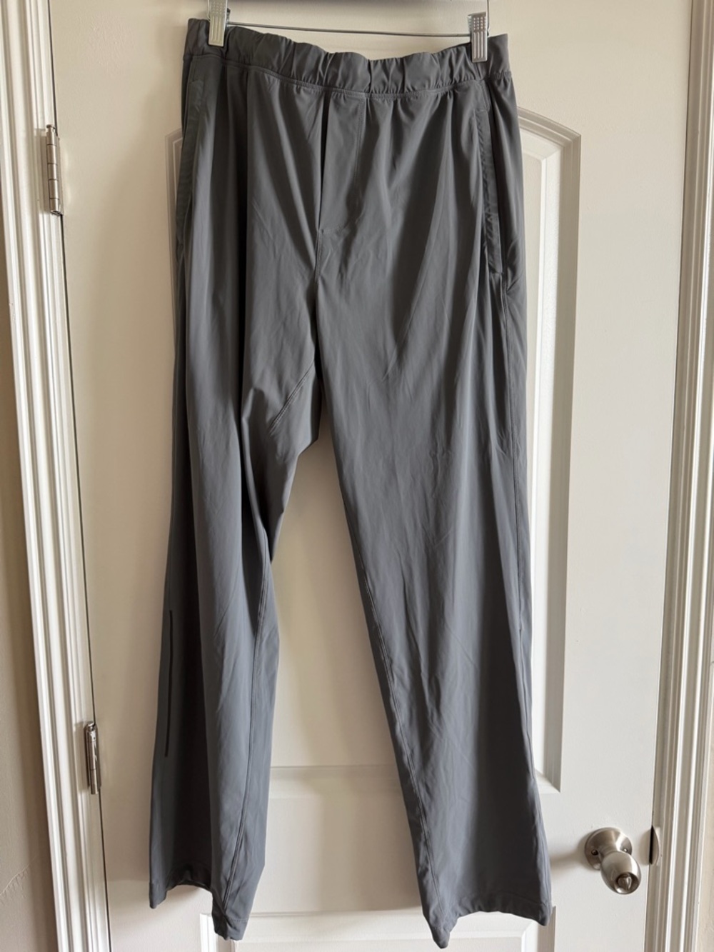 Men’s Lululemon Pant/Jogger hybrid / Size XL